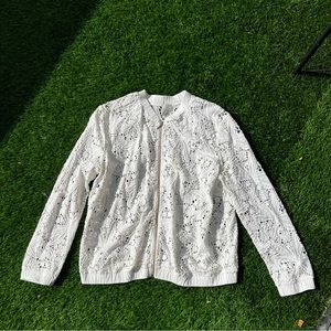 White womens halogen jacket in white